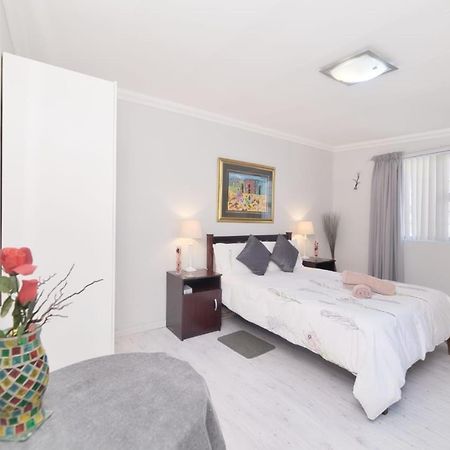 Redsky Self Catering Agulhas Appartement Buitenkant foto